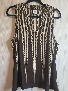 NWOT CAbi Brown/Cream Patterned Sleeveless Blouse XL #4606